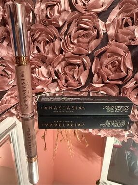 GRIM Anastasia Beverly Hills Liquid Lipstick - Black & Rose